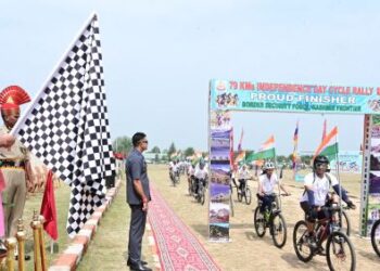 LG felicitates 79 Cyclists of BSF’s ‘Pedal for Ek Bharat, Shreshtha Bharat’ rally to celebrate 79th Independence Day