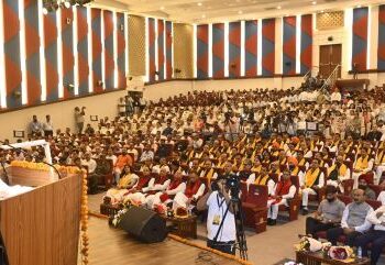 New generation of scientists and experts must focus on smart farming: LG