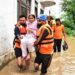 SDRF on the job, rescuing people from flooded areas