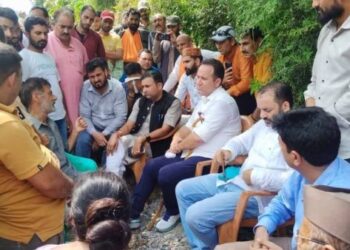 LoP Sunil Sharma visits cloudburst-hit Rajgarh in Ramban