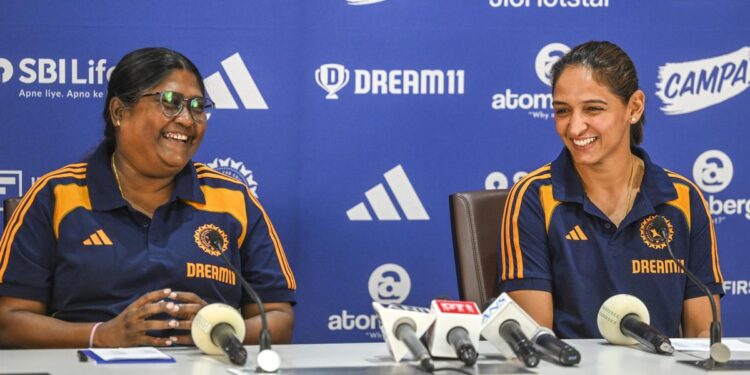 India focus on fielding in first World Cup training session