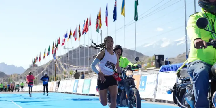 J&K’s Hans Raj, Ladakh’s Stanzin Chondol win men’s and women’s Ladakh full marathon titles