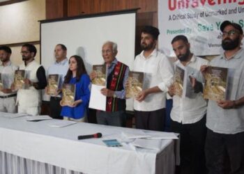 61.5% of 4,056 unmarked graves in north Kashmir have foreign, 29.8% local terrorists in them