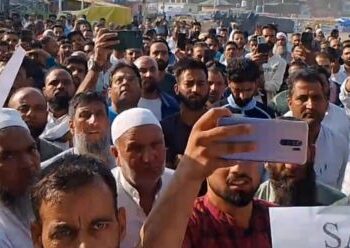 ‘Apple Mandis’ remain shut as Kashmir apple growers, traders protest closure of Jammu-Srinagar highway