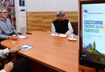 CM chairs review meeting on development of emerging tourist destinations in J&K