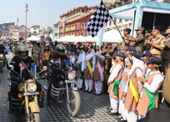 CRPF Women’s High-Altitude Bike Expedition flagged off from Srinagar to Ladakh