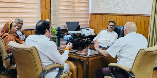 Delegations from Sidhra and Nagrota met Javed Rana, seek urgent relief measures
