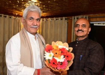 Baijayant Panda, Dr. Karad meet LG Sinha