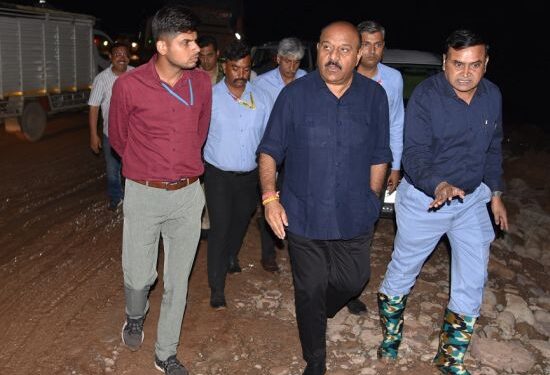 Dy CM visits affected stretch of NH-44 at Thard Udhampur