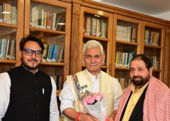 Hakeem Mohammad Yaseen calls on LG