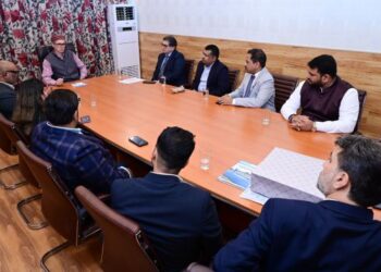 CM Omar meets Australian delegation to discuss CSR projects in J&K