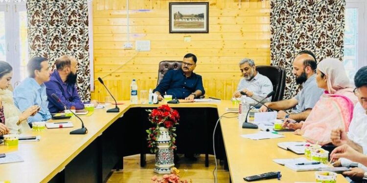 Jal Shakti Minister reviews post-flood situation in Srinagar