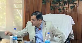 Javid Dar chairs consultative meeting with Fruit Mandi Associations to boost J&K Horticulture