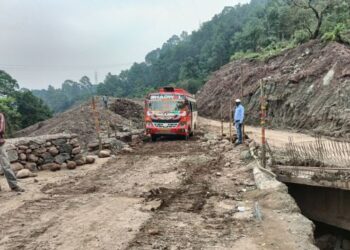 BRO restores connectivity on Mahanpur-Theyn axis in Kathua