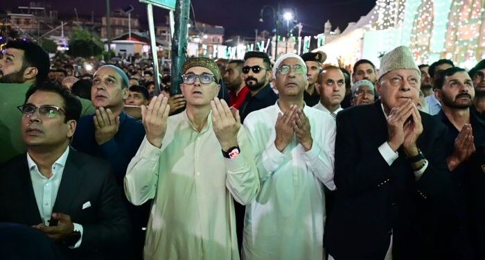 CM Omar offers Magrib prayers at Hazratbal Shrine