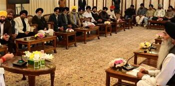 Delegations meet LG on language promotion, Nagar Kirtan plans