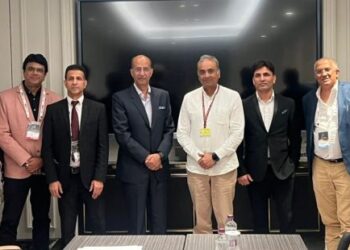 Advisor Nasir Aslam meets film industry leaders at FICCI Frames, Mumbai