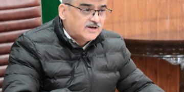 Chief Secy reviews progress of PMGSY road works