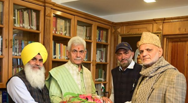 LG meets delegations from Poonch, Rajouri, Dooru-Verinag, Bla, and Gbl