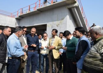 Div Com inspects operational readiness of 60 MLD STP Noorbagh