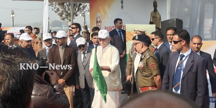 LG Sinha flags off ‘Run for Unity’ at SKICC