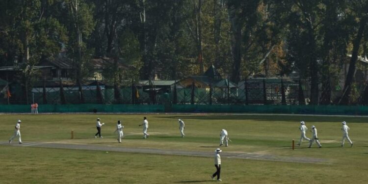 Lad, Mulani drive Mumbai to 336/5 against J&K