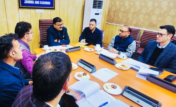 Javed Rana reviews functioning of Forest Deptt in Anantnag, Kulgam, Pulwama districts