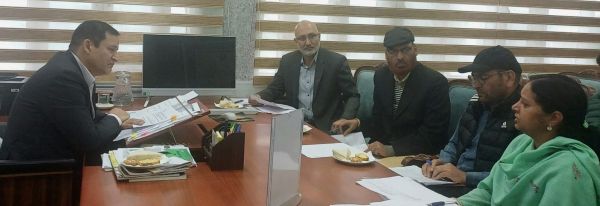 Javid Dar reviews progress of ongoing projects in MC Watergam