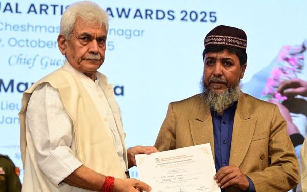 J&K’s rich tradition reflected in its handmade crafts: LG Sinha