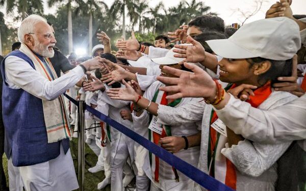 Gandhi Jayanti: Leaders resolve to keep following Bapu in quest to build Viksit Bharat