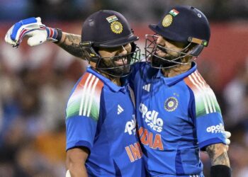 Rohit, Kohli guide India to big win against Australia