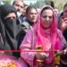 Sakeena Itoo holds Public Darbar in Kulgam