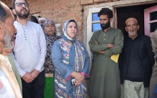Sakeena Itoo visits fire-affected families in Langkhull Nandimarg