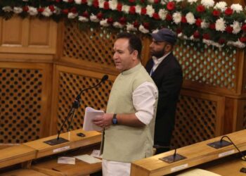 Govt failed on all fronts; session too short to discuss public issues: LoP Sharma