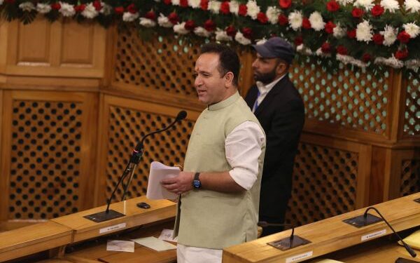 Govt failed on all fronts; session too short to discuss public issues: LoP Sharma