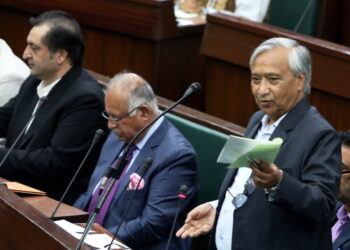 Tarigami, Lone urgesgovt to shift back Kashmiri inmates lodged in jails outside UT