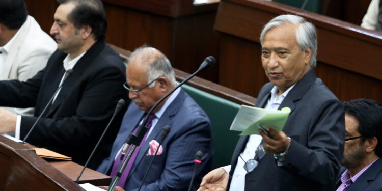 Tarigami, Lone urgesgovt to shift back Kashmiri inmates lodged in jails outside UT