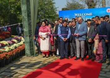 CM Abdullah opens Bagh-e-Gul-e-Dawood