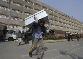 𝙍𝙚𝙫𝙞𝙫𝙖𝙡 𝙤𝙛 𝙩𝙝𝙚 𝘿𝙖𝙧𝙗𝙖𝙧 𝙈𝙤𝙫𝙚: 𝘼𝙣 𝙊𝙪𝙩𝙙𝙖𝙩𝙚𝙙 𝙍𝙞𝙩𝙪𝙖𝙡 𝙞𝙣 𝙖 𝘿𝙞𝙜𝙞𝙩𝙖𝙡 𝙀𝙧𝙖