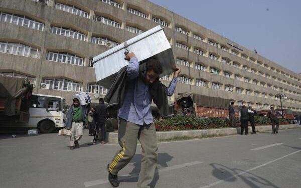 𝙍𝙚𝙫𝙞𝙫𝙖𝙡 𝙤𝙛 𝙩𝙝𝙚 𝘿𝙖𝙧𝙗𝙖𝙧 𝙈𝙤𝙫𝙚: 𝘼𝙣 𝙊𝙪𝙩𝙙𝙖𝙩𝙚𝙙 𝙍𝙞𝙩𝙪𝙖𝙡 𝙞𝙣 𝙖 𝘿𝙞𝙜𝙞𝙩𝙖𝙡 𝙀𝙧𝙖