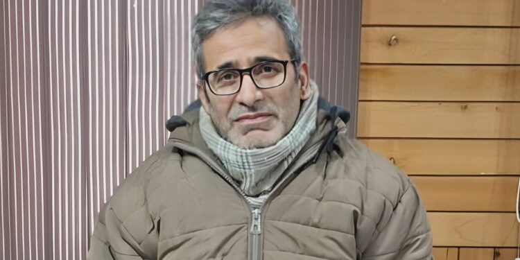 Three JKAS officers reshuffled; Qamar Sajad to head Tourism Kashmir