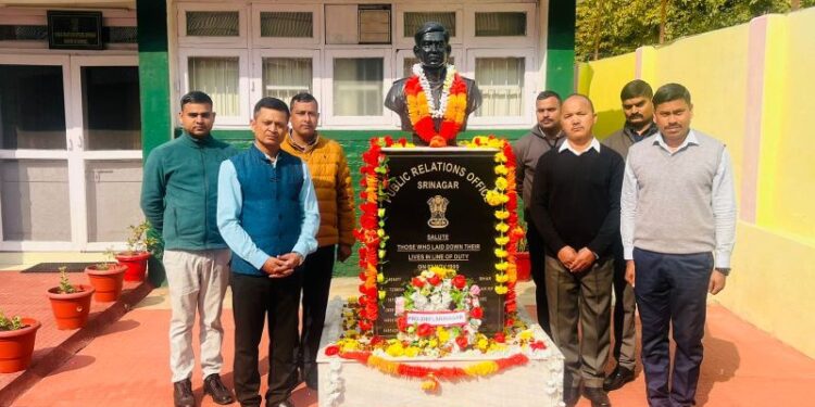 Army Pays Tributes to 1999 Fidayeen Attack Martyrs in Srinagar