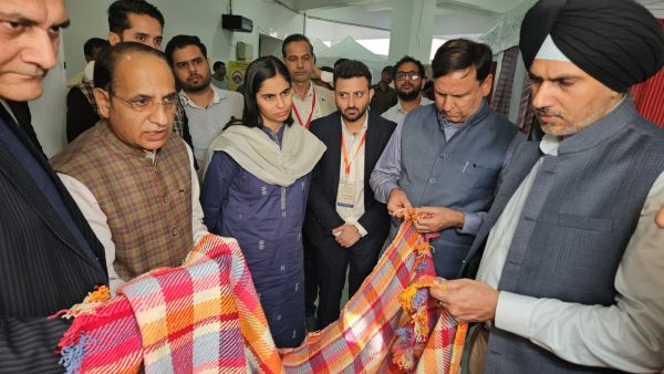 Commr Secy I&C inaugurates JKTPO’s Pashmina Fest-2025 at Katra