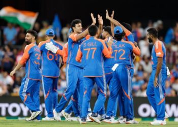 Bowlers give India 2-1 series lead against Australia in Gold Coast