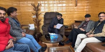 Legislators, public delegations meet Minister Satish Sharma at Sgr