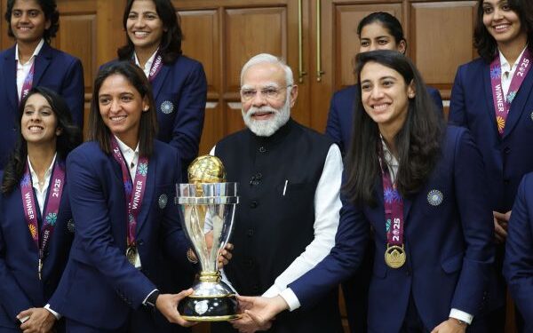 PM Modi meets victorious Indian women’s cricket team