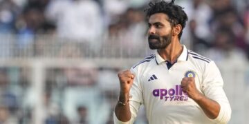 Jadeja’s 4/27 puts India on brink of victory on crumbling Eden track
