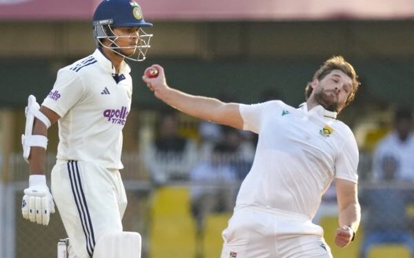 South Africa all but seal series as India stare at whitewash