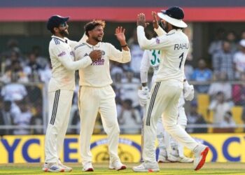 South Africa slip to 247/6 at stumps on Day 1 in 2nd Test against India