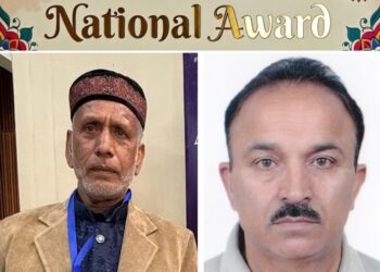 Twin glory for Kashmir, 2 master craftsmen win National Award